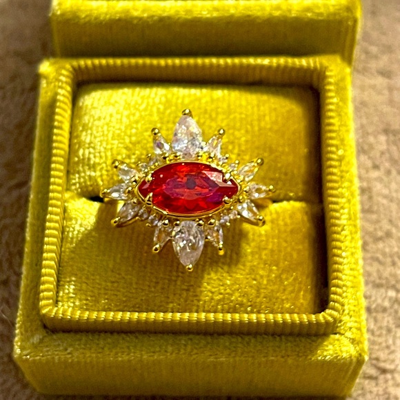 The Jewel of Cairo Ring Size 8 - Picture 1 of 3